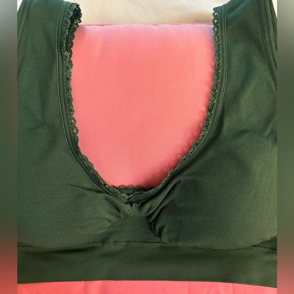 This is a 2-- pack of the genie bras. I - Picture 3 of 5